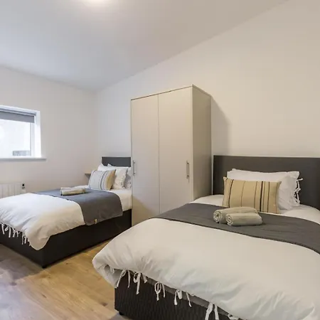 度假居 4 Bedroom House Between Sallins And Clane Close To Nass Ideal For Contractors Or Groups Of Workers *